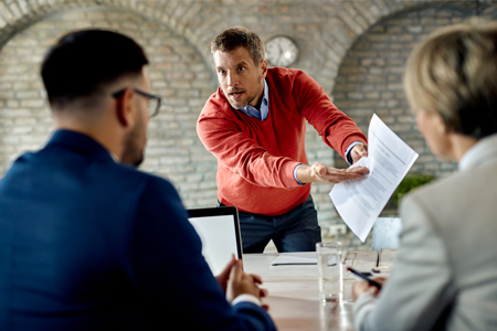 5 conseils pour “gérer” le collaborateur qui n’arrête pas de râler